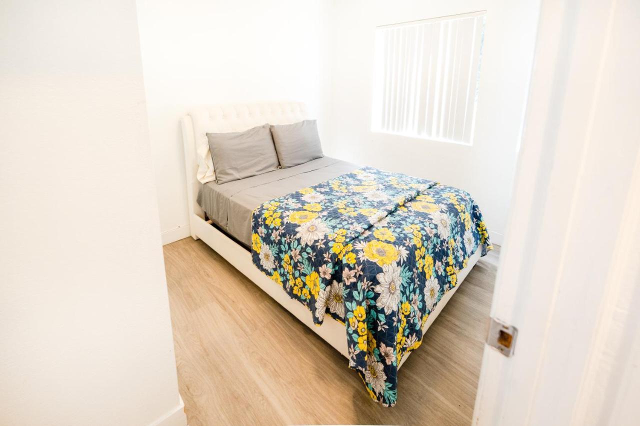 לוס אנג'לס Hollywood/Koreatown 2 Bedroom With Parking מראה חיצוני תמונה